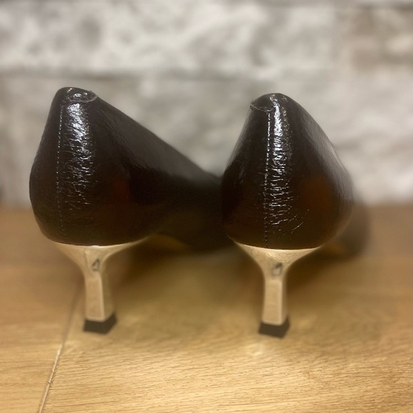 KATY PERRY COLLECTION The Golden Pump is sleek simple sophisticated SIZE 5.5 NWT - Picture 7 of 9